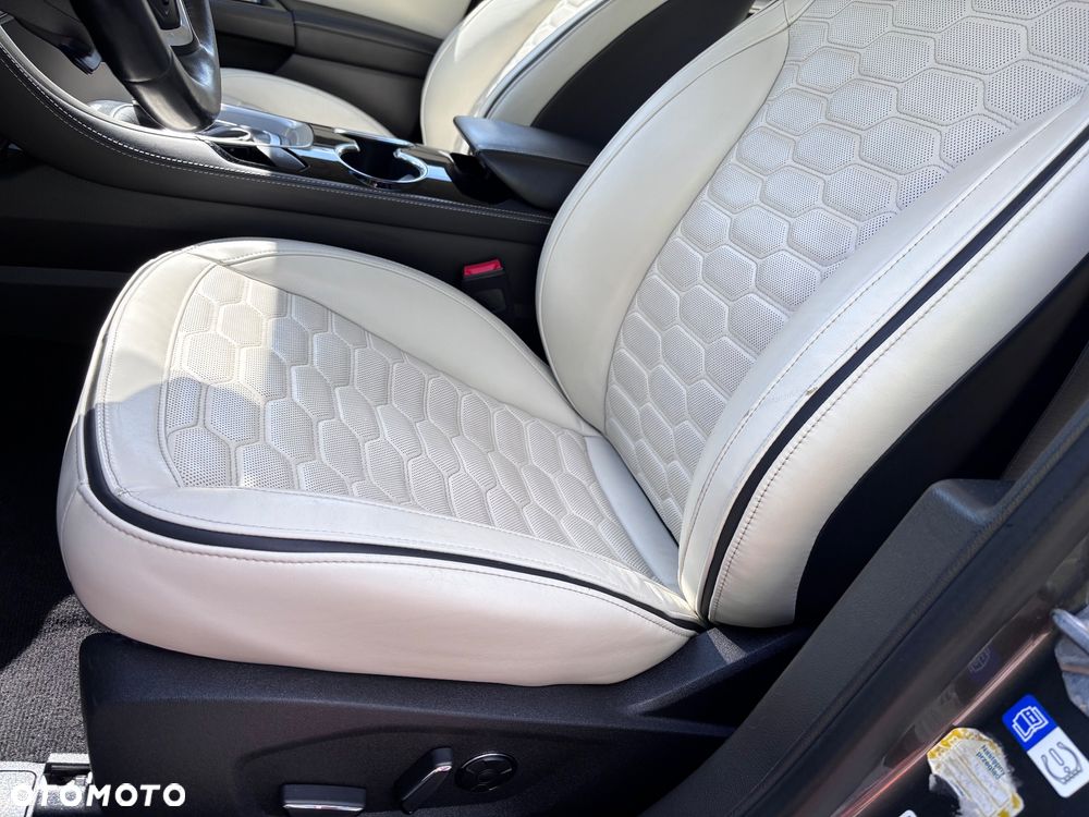 Ford Mondeo Vignale 2.0 TDCi 4WD PowerShift - 10