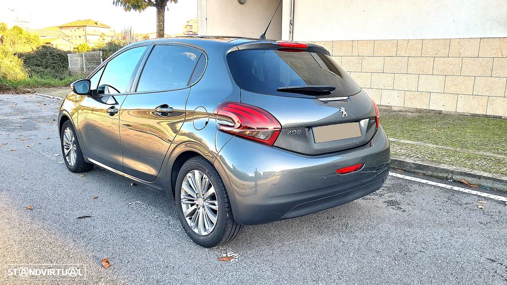 Peugeot 208 1.2 PureTech Style - 14