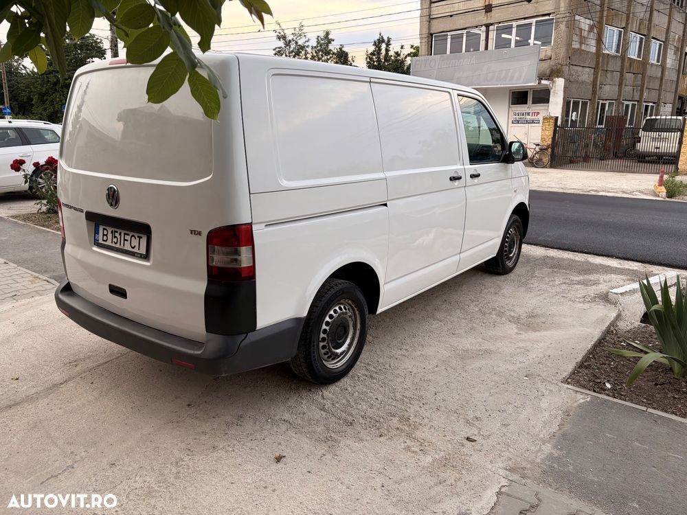 Volkswagen Transporter Multivan Comfortline Scurt - 8