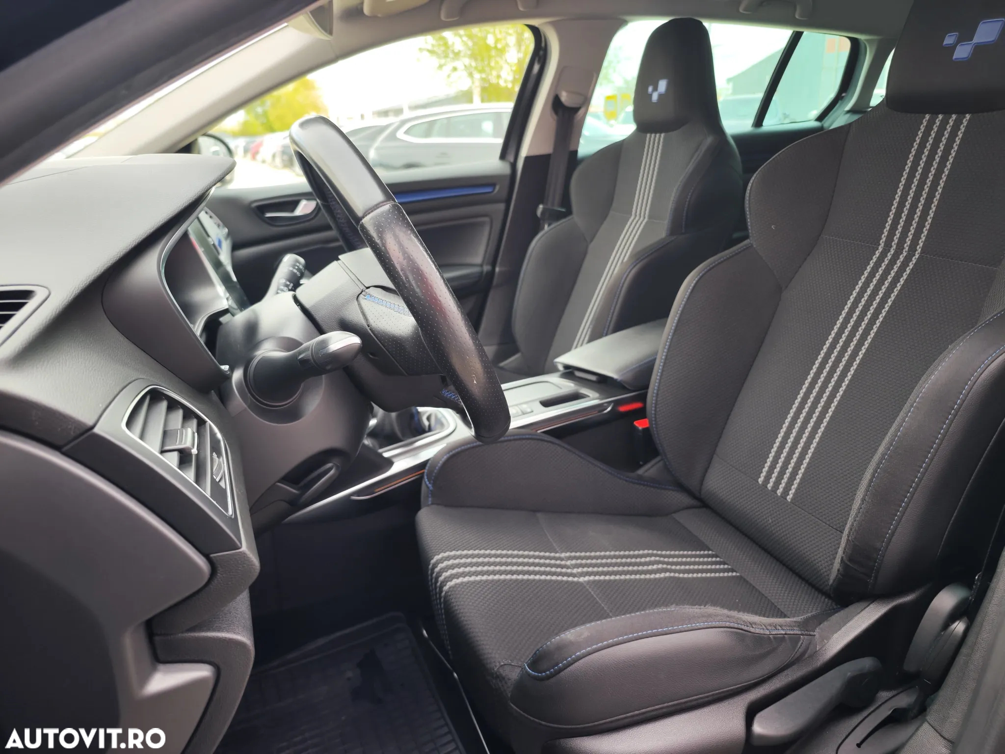 Renault Megane BLUE dCi 115 GT LINE - 11