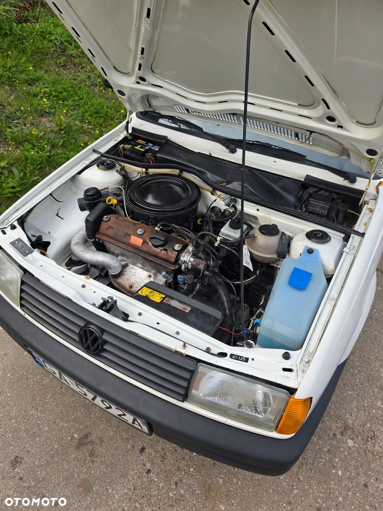 Volkswagen Polo - 11