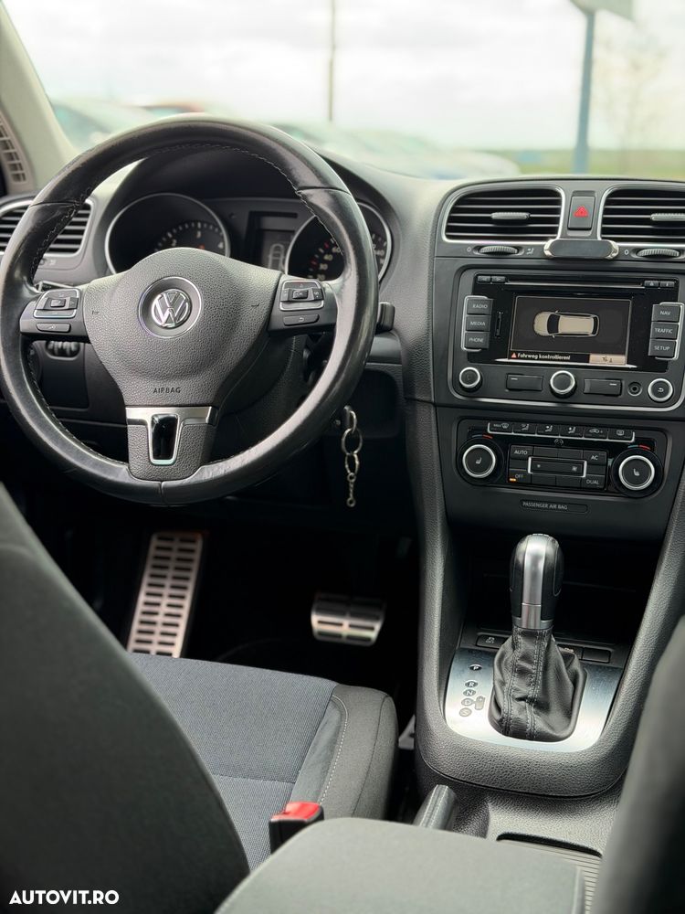 Volkswagen Golf 2.0 TDI DPF DSG Style - 8