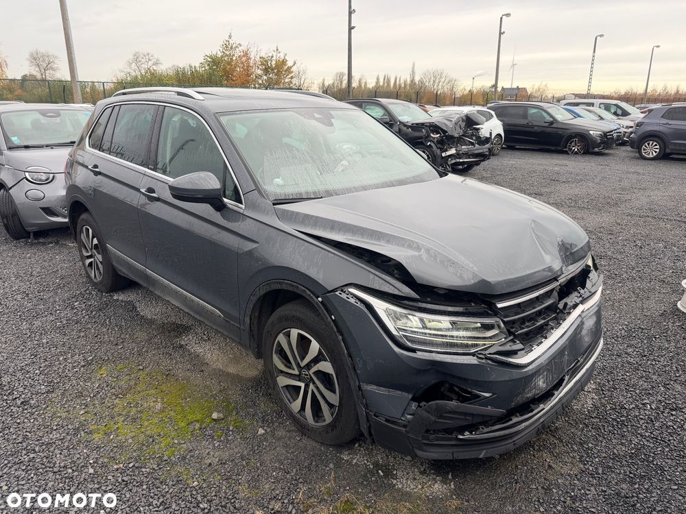 Volkswagen Tiguan 2.0 TDI SCR 4Mot Elegance DSG - 12