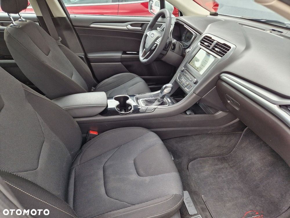 Ford Mondeo 2.0 TDCi Titanium PowerShift - 32