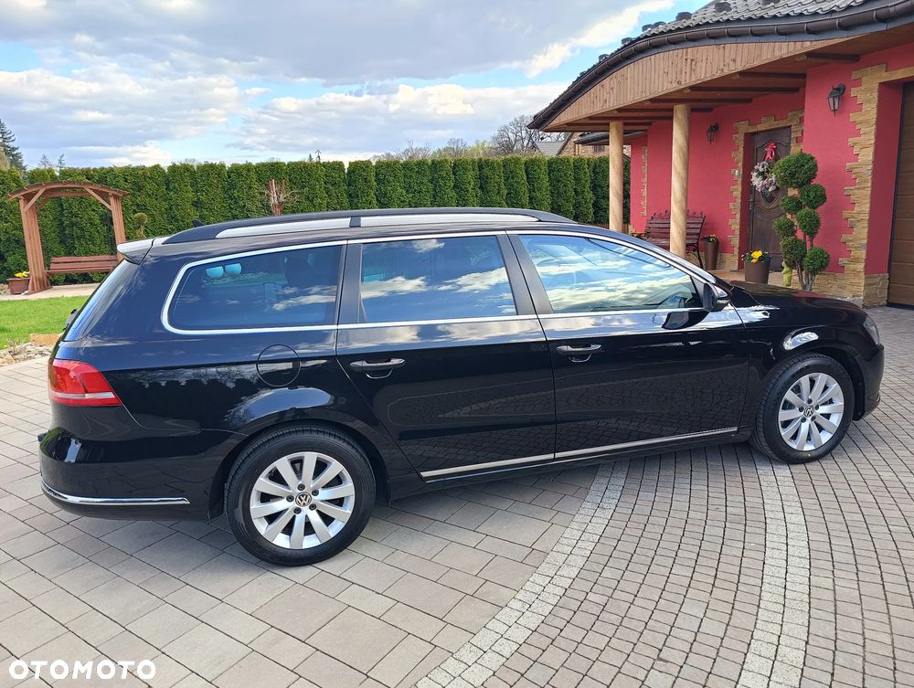 Volkswagen Passat 2.0 Blue TDI SCR Trendline - 19