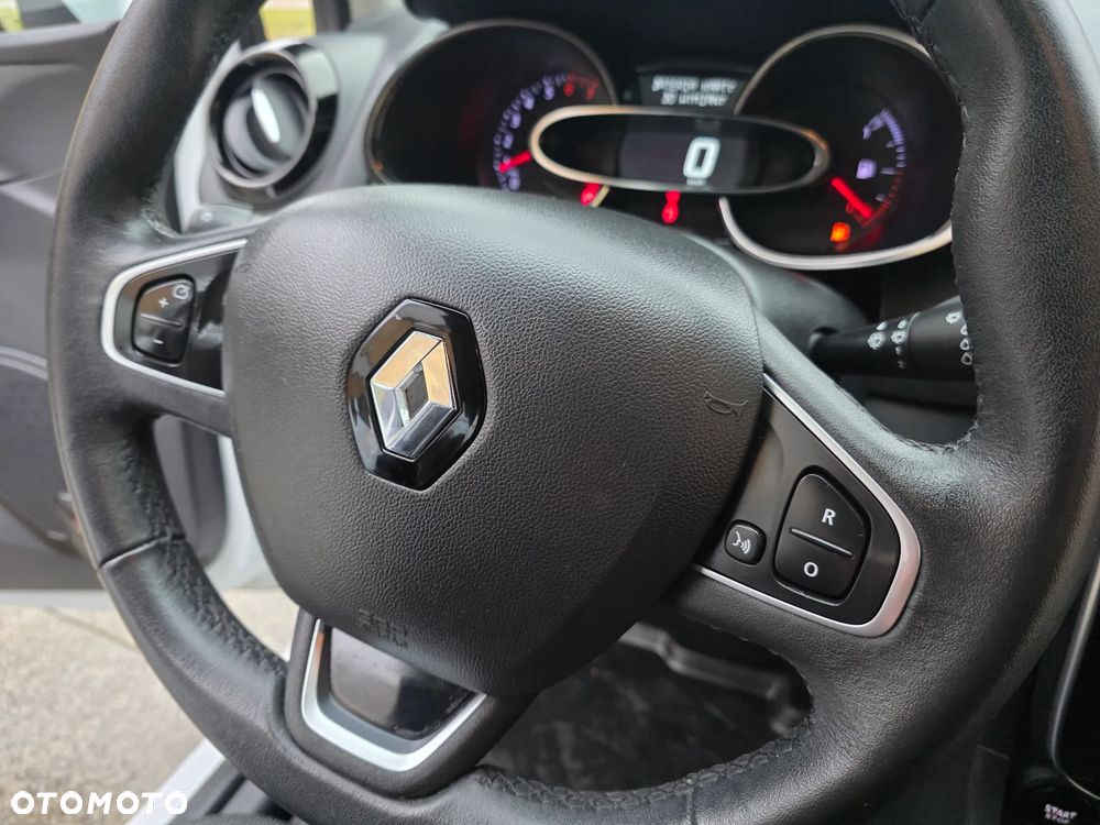 Renault Clio 1.2 16V Life - 17