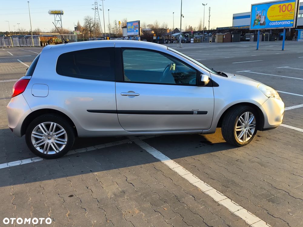 Renault Clio 1.5 dCi Authentique - 4