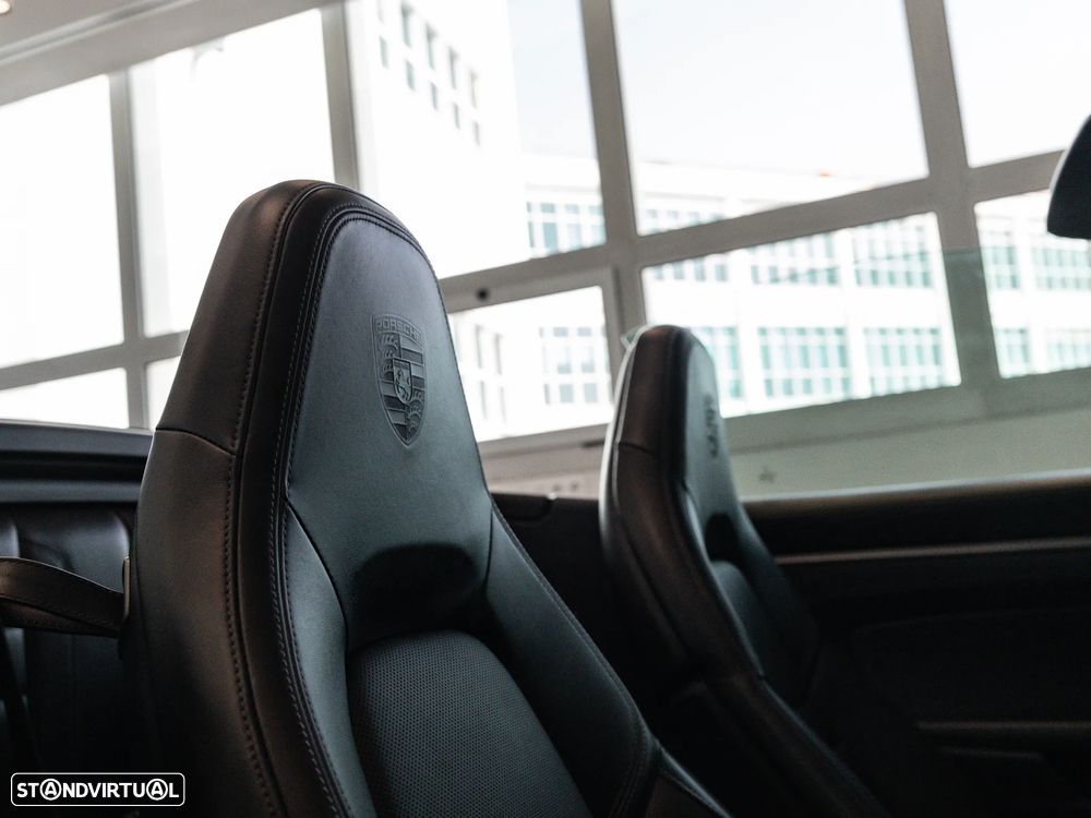 Porsche 911 (992) Carrera T PDK - 36