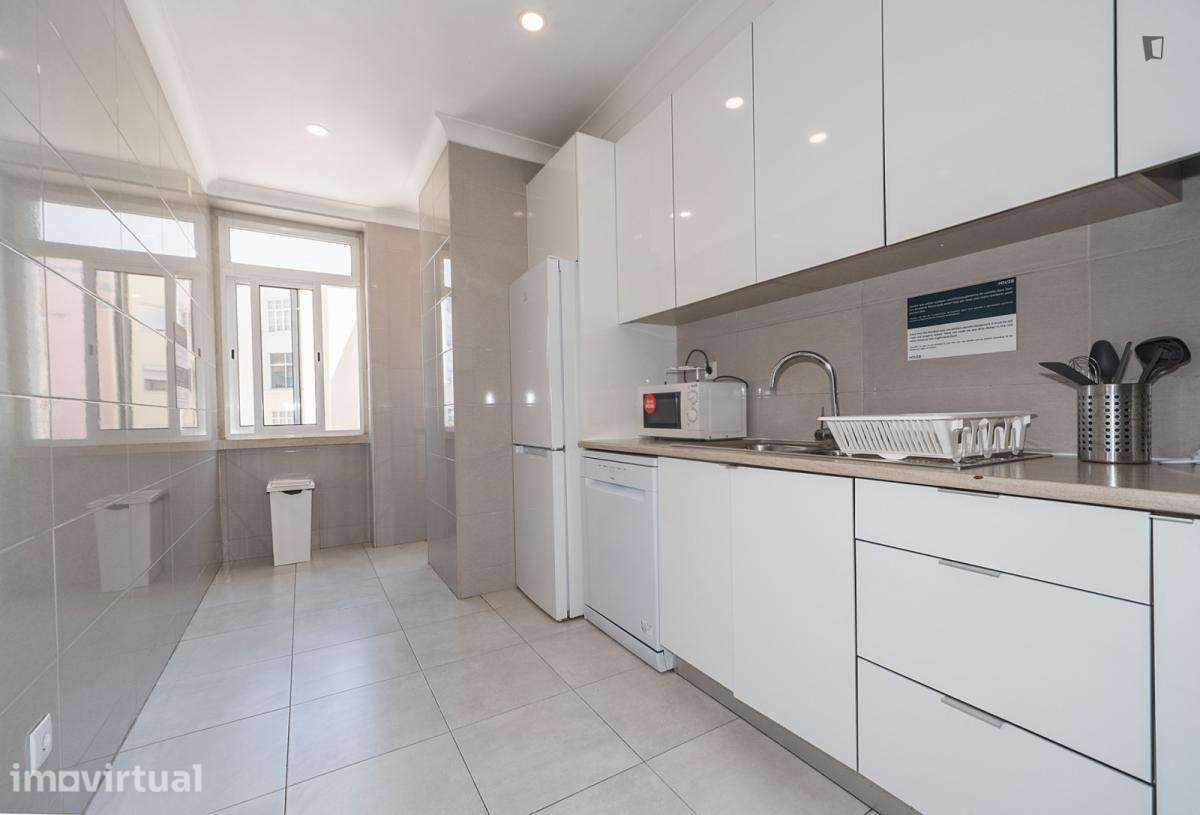 Quarto - localizado em Sete Rios Lisbon - Grande imagem: 4/15