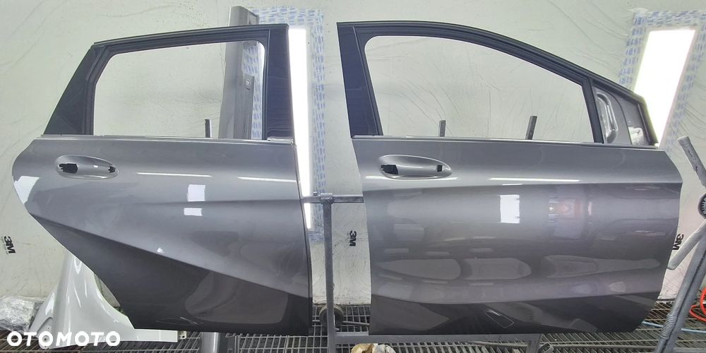 MERCEDES B-KLASA W246 PRAWE PRZEDNIE TYLNE DRZWI BŁOTNIK W KOLOR 787 DO MONTAŻU W ORYGINALE - 1