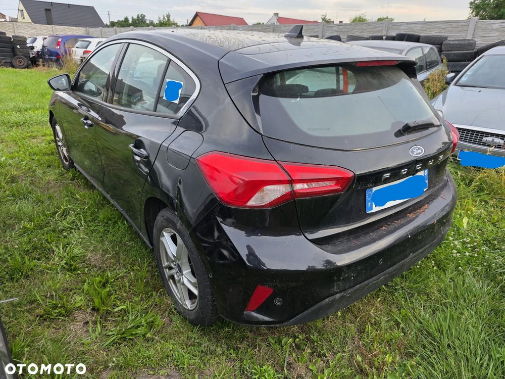 Ford Focus 1.0 EcoBoost Hybrid ACTIVE - 4