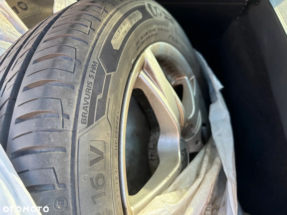 Volkswagen Golf 1.4 Style - 9