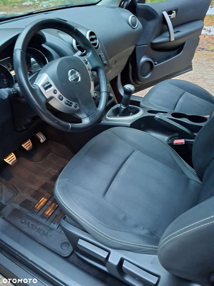 Nissan Qashqai - 14