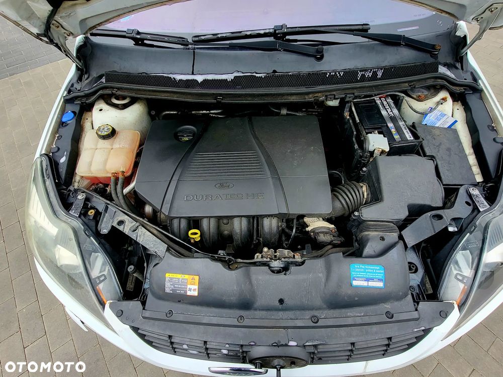 Ford Focus 2.0 16V Titanium - 8