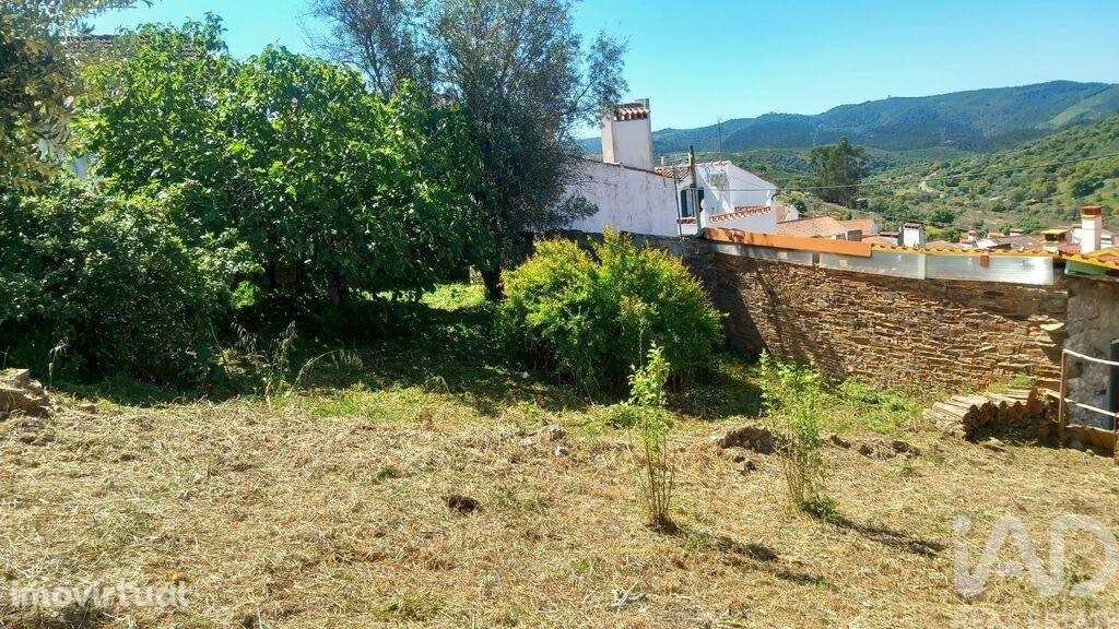 Casa T2 em Espírito Santo, Nossa Senhora da Graça e São Simão de 80,00 - Grande imagem: 4/9