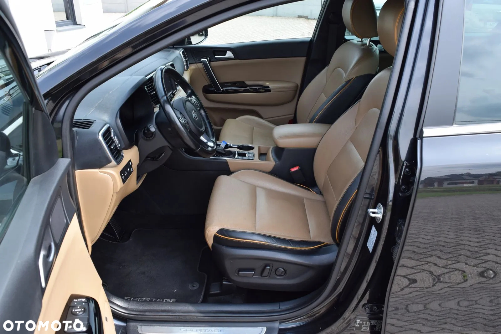 Kia Sportage 2,0 CRDI AWD Platinum - 18