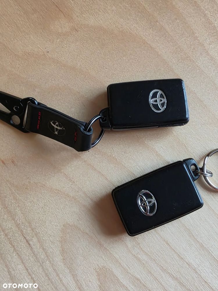 Toyota Auris 1.8 HSD Luna - 16