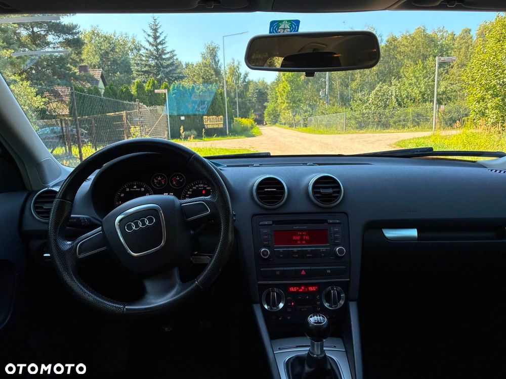 Audi A3 Sportback 1.8 TFSI Attraction - 10