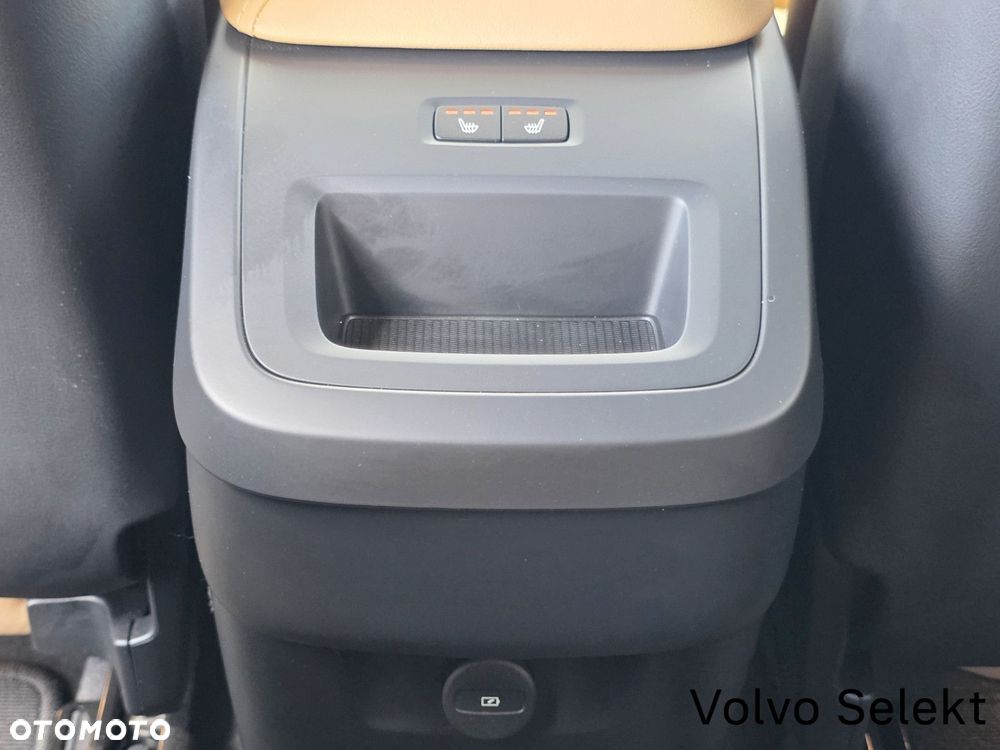 Volvo XC 60 - 35