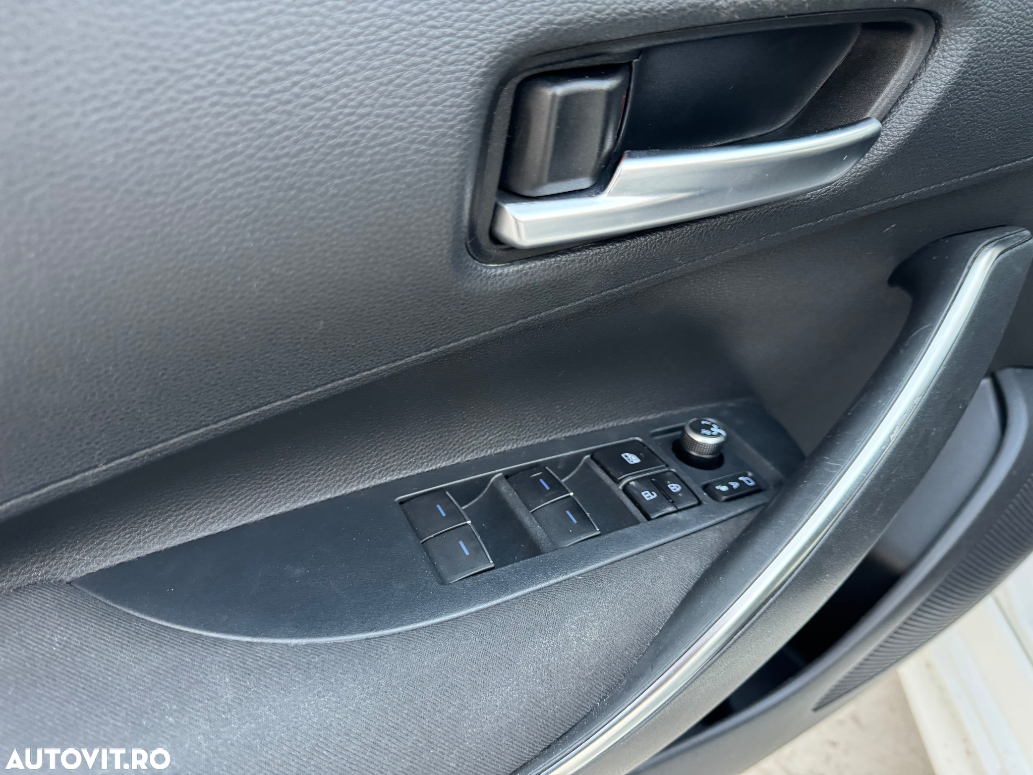 Toyota Corolla 1.8 Hybrid Comfort - 14