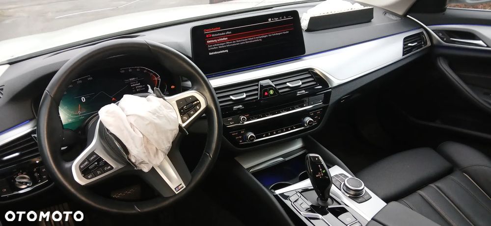 BMW Seria 5 530i Sport Line - 18