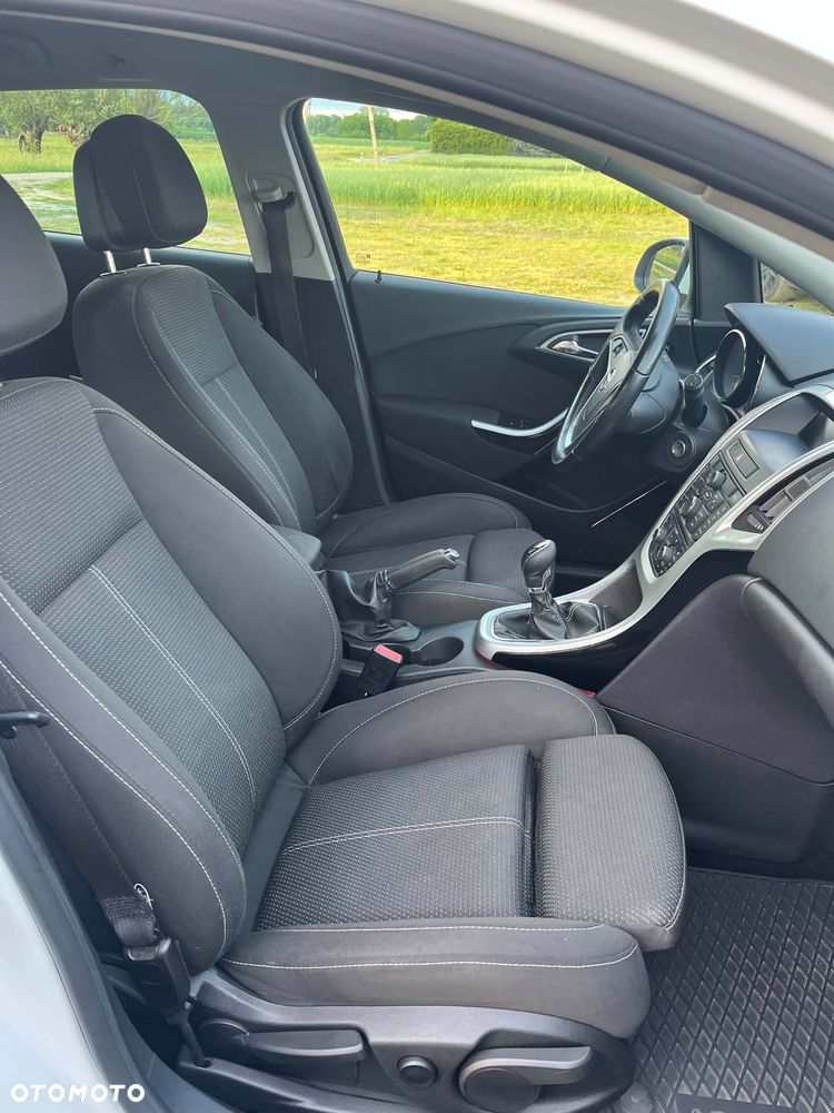 Opel Astra 1.6 T Sport - 8