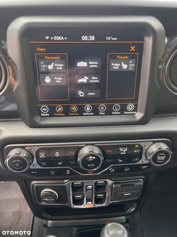Jeep Wrangler - 20