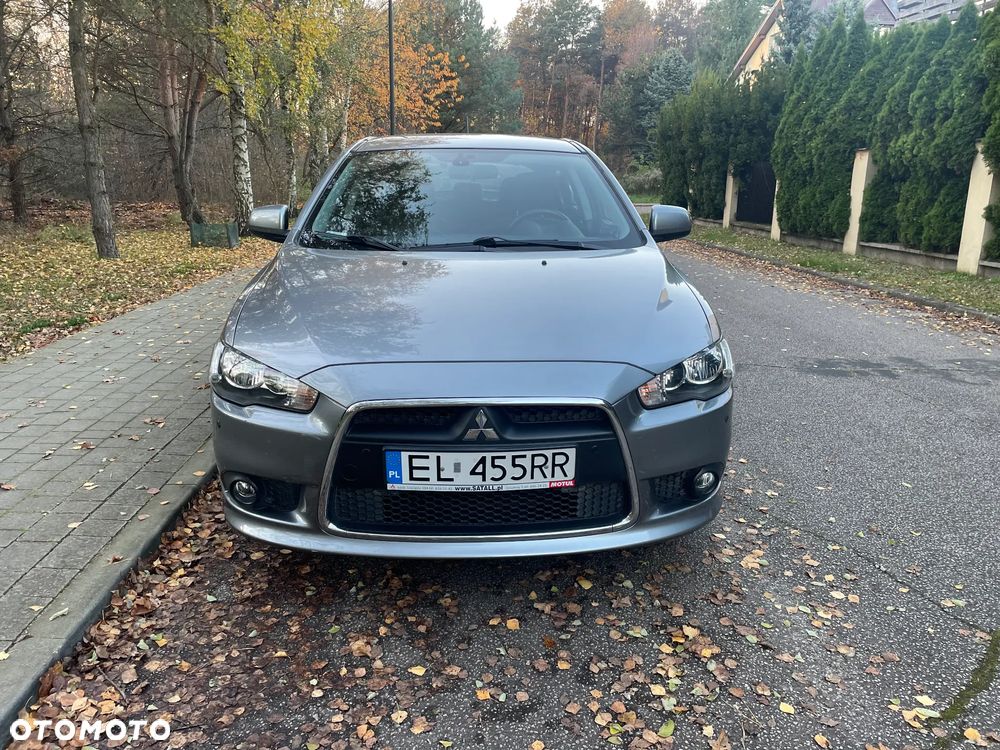 Mitsubishi Lancer - 1