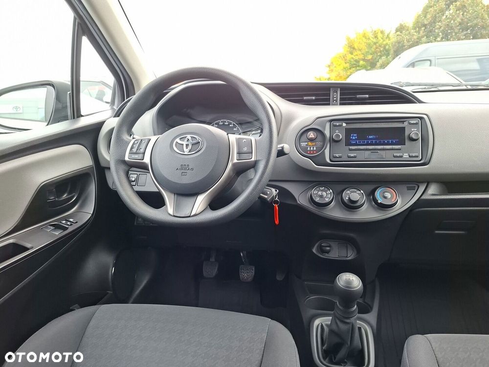 Toyota Yaris 1.0 Active EU6 - 30