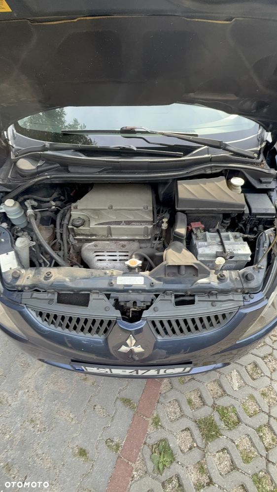 Mitsubishi Grandis 2.4 Intense - 7