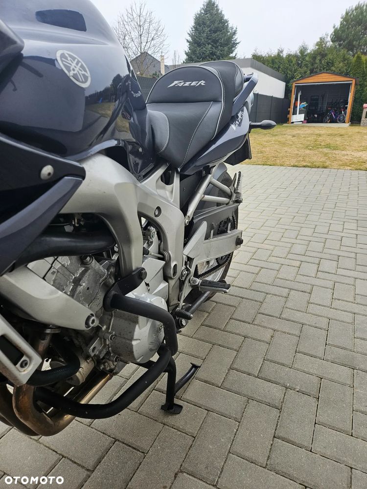 Yamaha FZ6 - 9