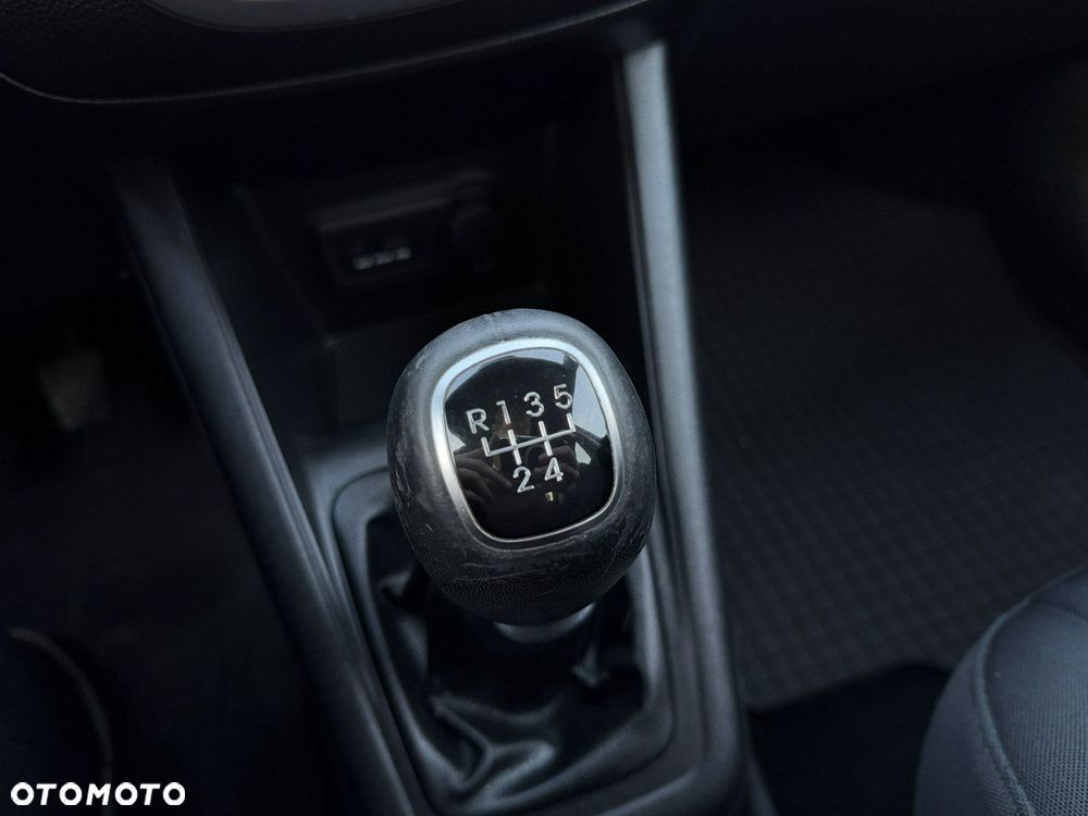 Hyundai ix20 1.4 Comfort - 20