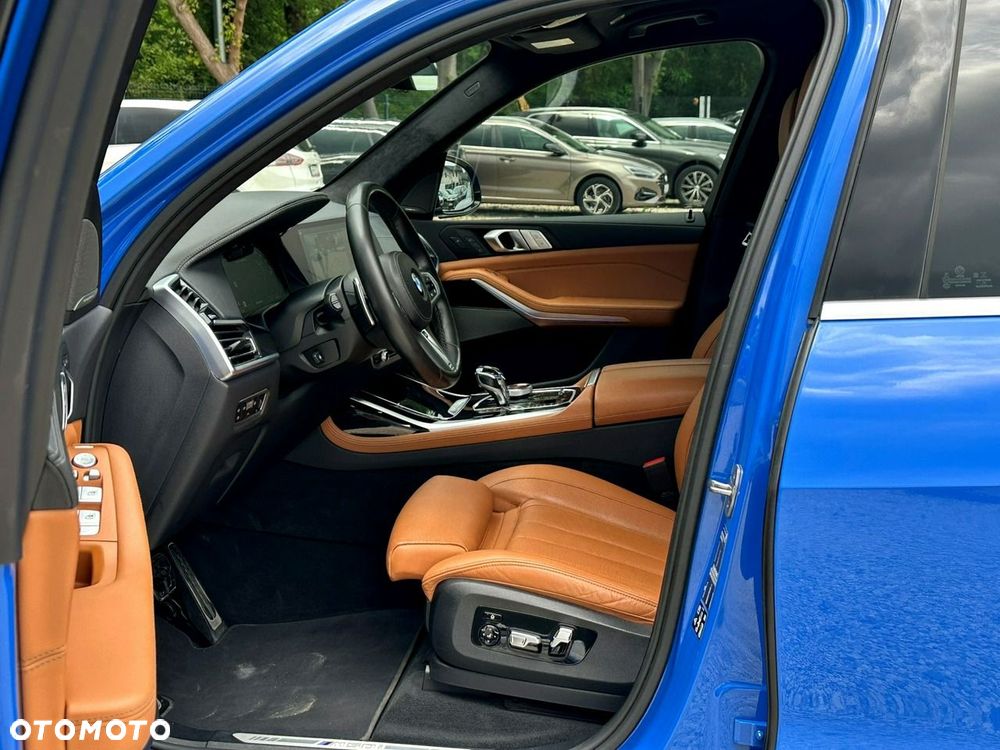 BMW X7 M50i sport - 14