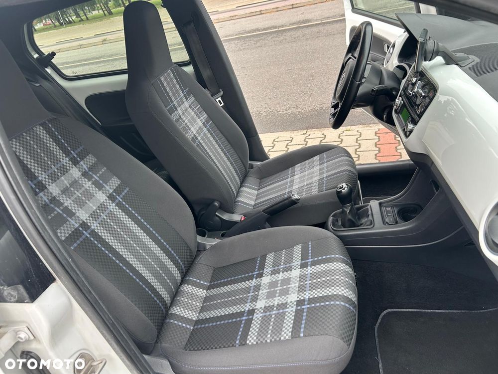 Volkswagen up! cup - 19