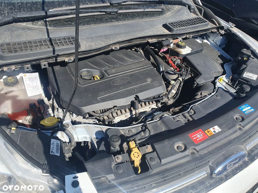 Ford Kuga 1.5 EcoBoost 2x4 Cool & Connect - 19