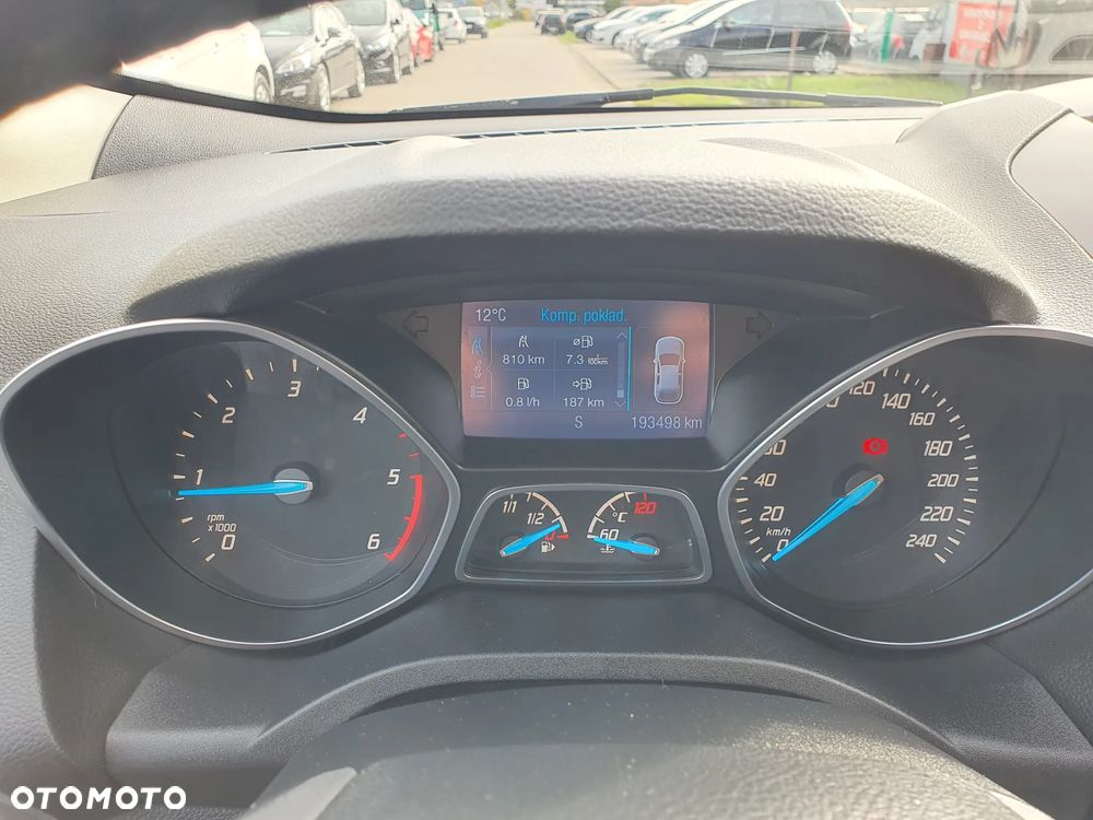 Ford Kuga 2.0 TDCi 2x4 Titanium - 15