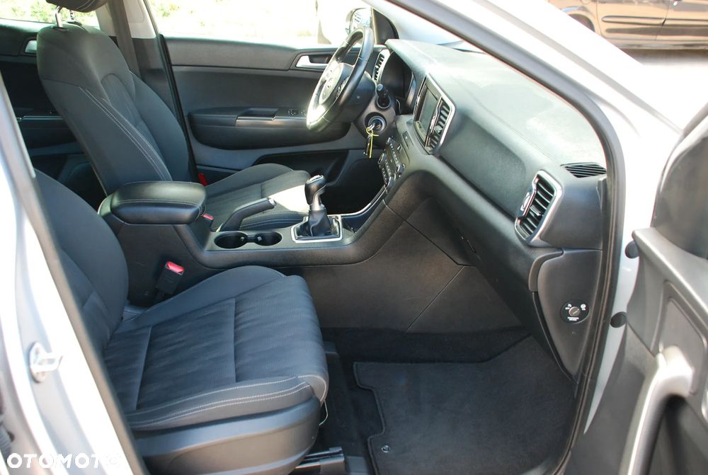 Kia Sportage 1.6 GDI L Business Line Plus 2WD - 18