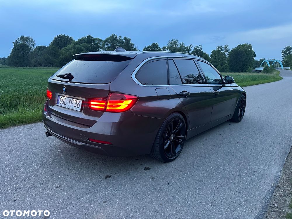 BMW Seria 3 320d Efficient Dynamics Sport Line - 4