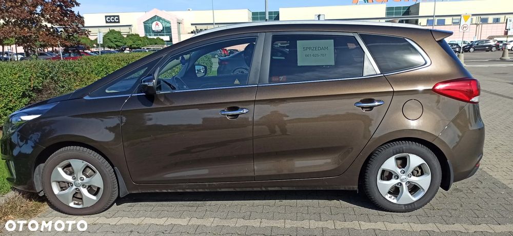 Kia Carens