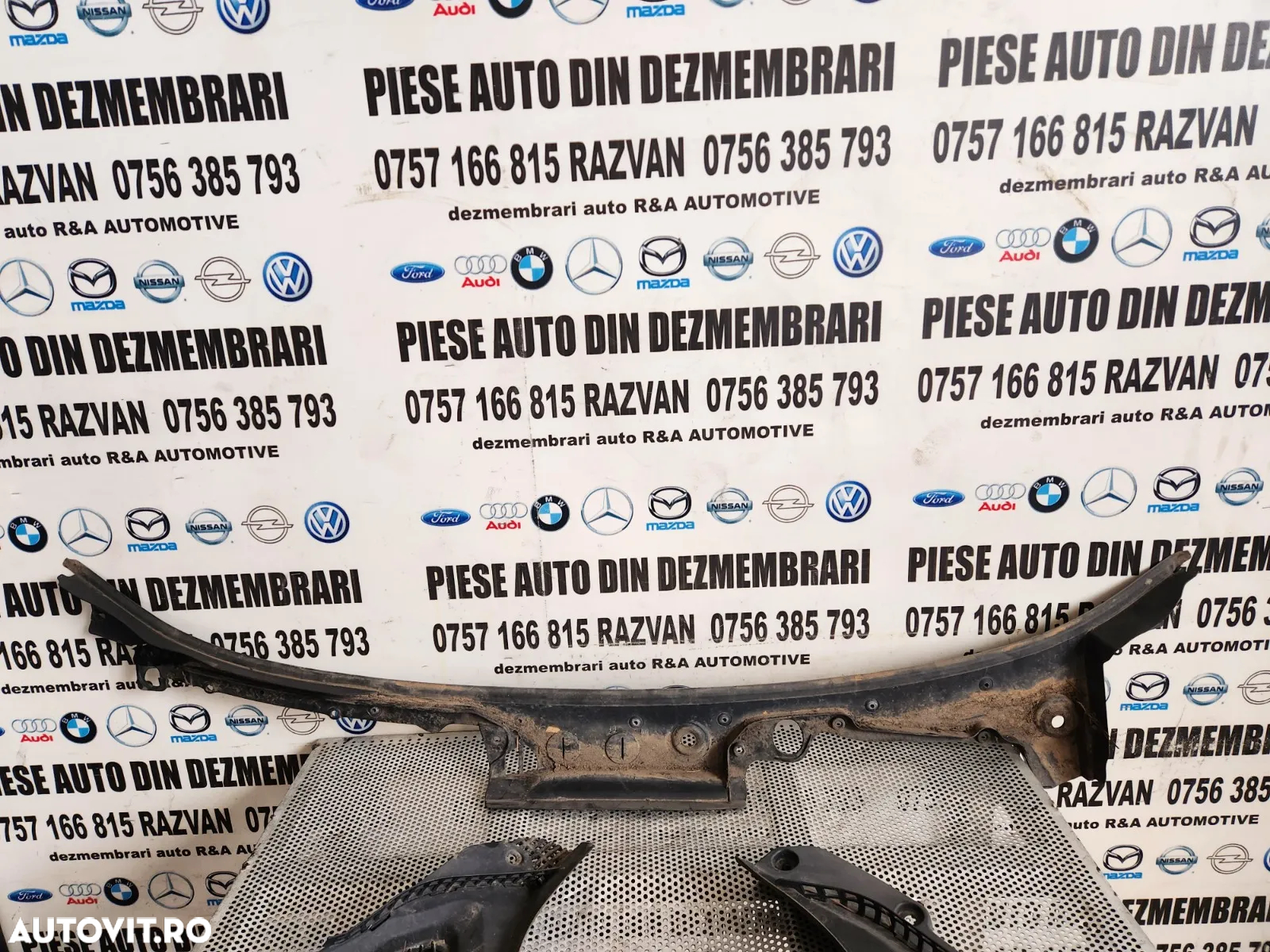 Grila Stergatoare Bmw Seria 7 F01 F02 F03 F04 Volan Stanga Grila Ornament Bmw F01 F02 F03 F04 Dezme - 4