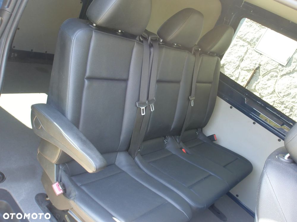 Mercedes-Benz Vito Renault Trafic - 10
