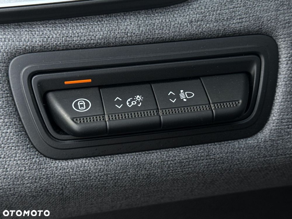 Renault Clio 1.0 TCe Evolution - 27