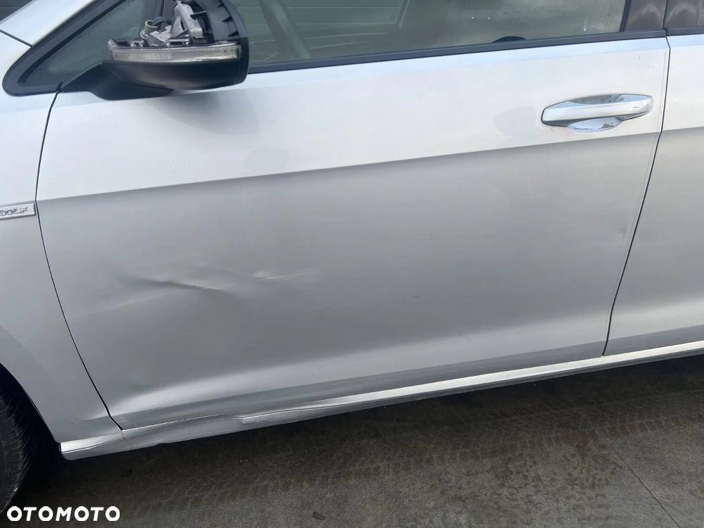 Volkswagen Golf Standard - 21