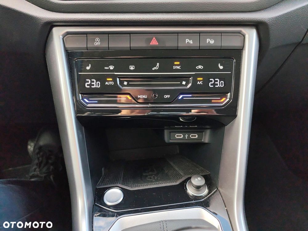 Volkswagen T-Roc 1.5 TSI Life Plus DSG - 16