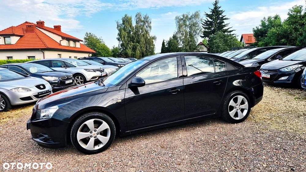 Chevrolet Cruze 1.6 LS - 22