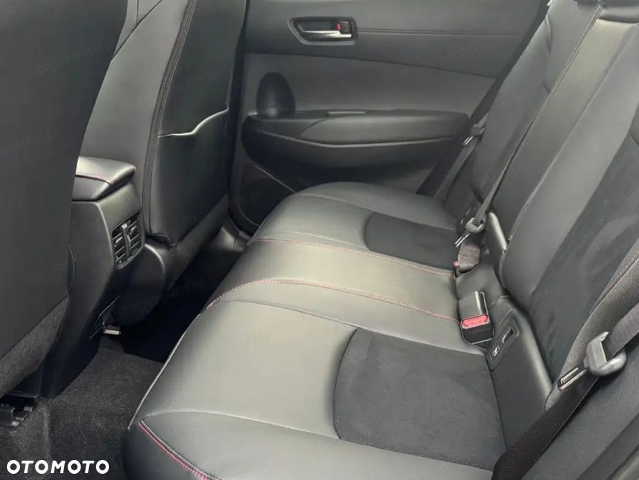 Toyota Corolla Cross - 9