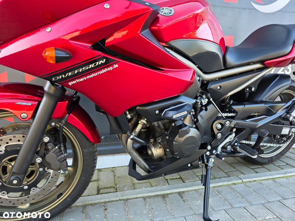 Yamaha XJ - 13