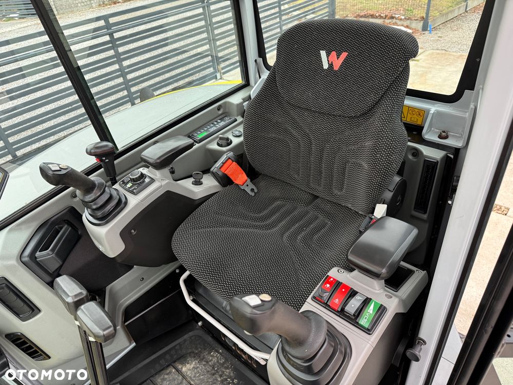 Wacker Neuson EZ36 - 11