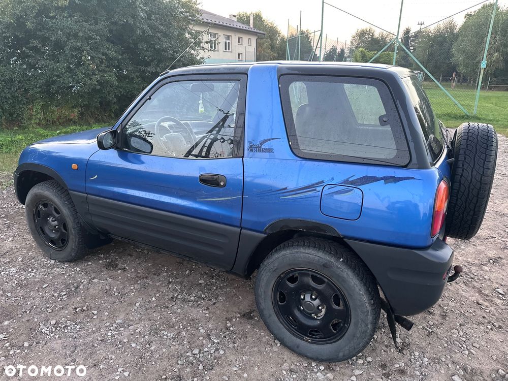 Toyota RAV4 2.0 - 6