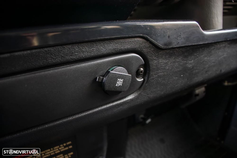 Land Rover Defender 90 2.5 TDi Metal Top - 11